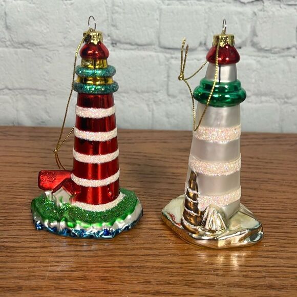 Dennis East International Christmas set of 2 Mercury Glass lighthouse ornaments - Picture 1 of 6